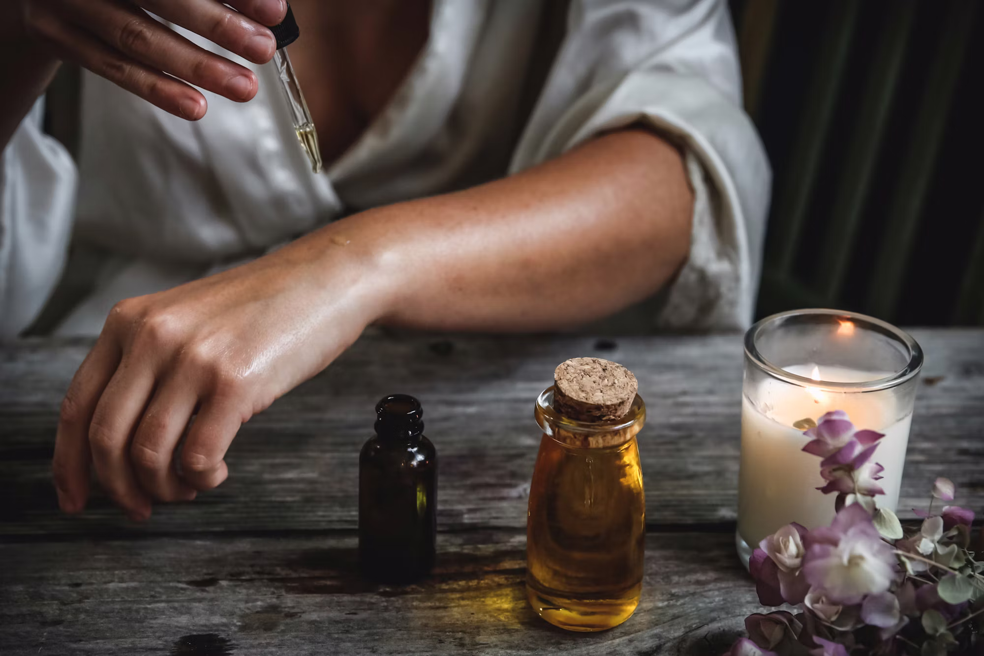 Harnessing the Power of Essential Oils in Your Skincare Routine